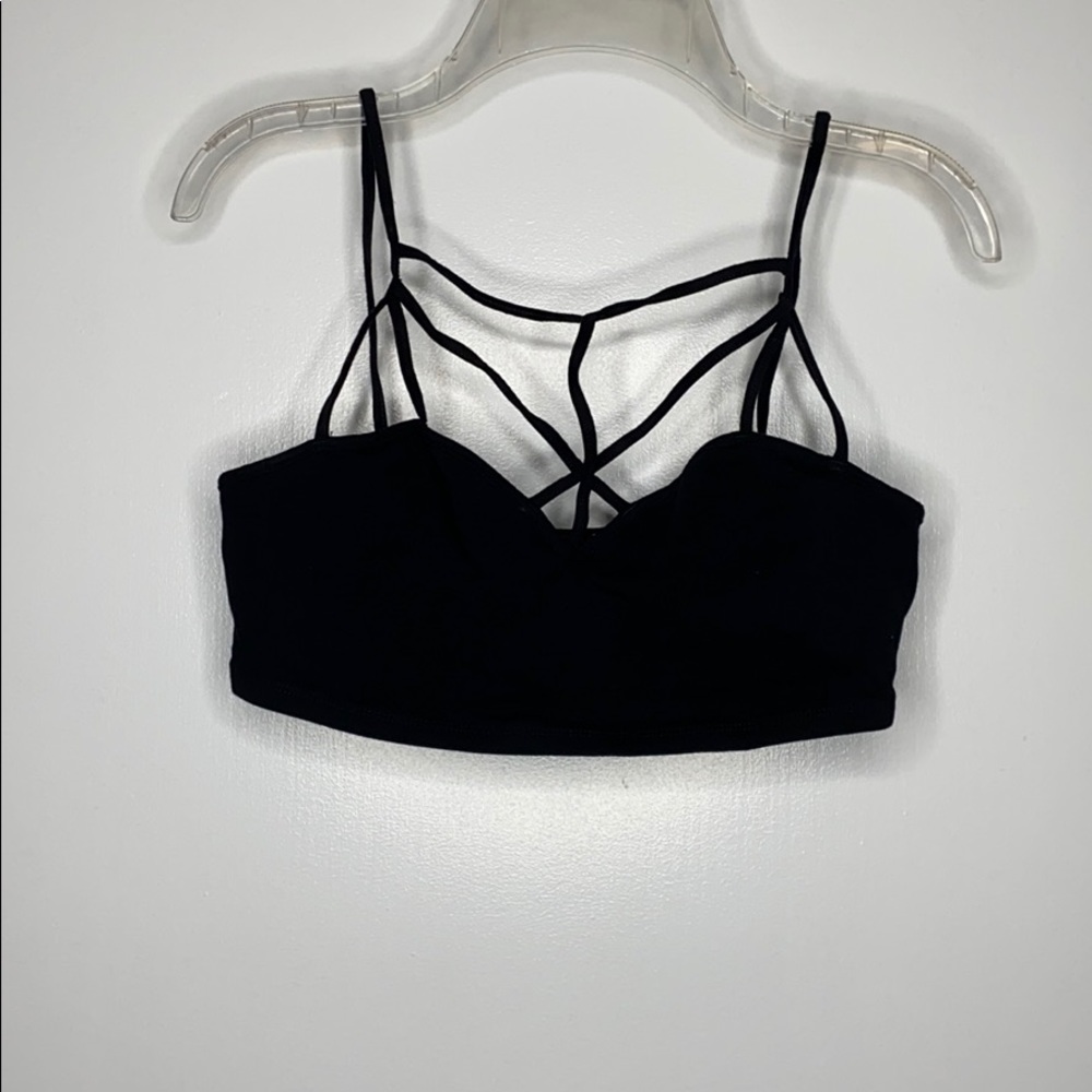 Black bra-let with front design